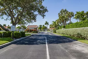 3223 S Lakeview Cir, Hutchinson Island, FL 34949 - Photo 4