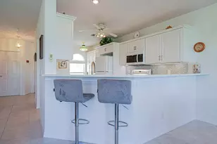 3223 S Lakeview Cir, Hutchinson Island, FL 34949 - Photo 12