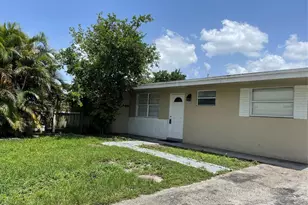 6902 SW 15th St, North Lauderdale, FL 33068 - Photo 2