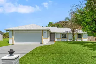 255 SW Glenwood Dr, Port Saint Lucie, FL 34984 - Photo 1