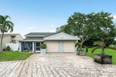 28 Paxford Lane, Boynton Beach, FL 33426 - Photo 2