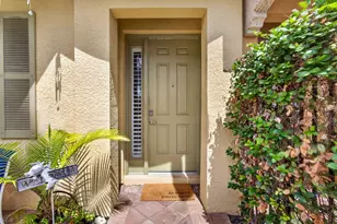 11812 Valencia Gardens Ave, Palm Beach Gardens, FL 33410 - Photo 10