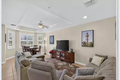 11812 Valencia Gardens Avenue, Palm Beach Gardens, FL 33410 - Photo 18