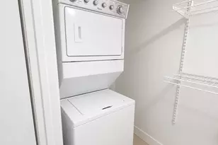 540 Brickell Key Dr, Miami, FL 33131 - Photo 8
