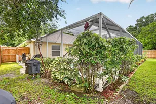 8295 Sand Pine Cir, Port Saint Lucie, FL 34952 - Photo 44