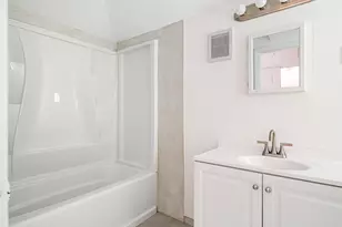 813 Avon Rd, West Palm Beach, FL 33401 - Photo 38