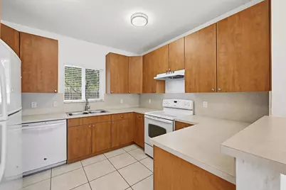 913 NE 12th Avenue, Pompano Beach, FL 33060 - Photo 12