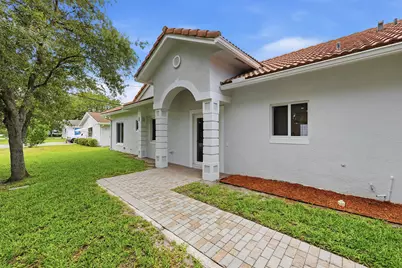 913 NE 12th Avenue, Pompano Beach, FL 33060 - Photo 28
