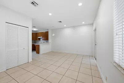 913 NE 12th Avenue, Pompano Beach, FL 33060 - Photo 8