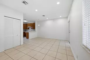 913 NE 12th Ave, Pompano Beach, FL 33060 - Photo 8