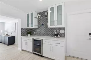 2210 NE 34th Ct, Lighthouse Point, FL 33064 - Photo 12