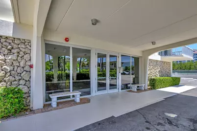 125 S Ocean Avenue #211, Palm Beach Shores, FL 33404 - Photo 6