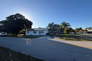 520 NW 3rd St, Delray Beach, FL 33444 - Photo 2