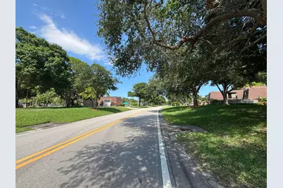 2110 21st Lane, Palm Beach Gardens, FL 33418 - Photo 34