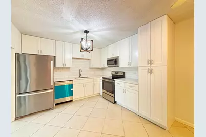 2110 21st Lane, Palm Beach Gardens, FL 33418 - Photo 4