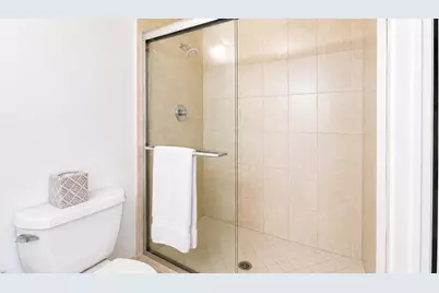 4001 Hillcrest Drive #705, Hollywood, FL 33021 - Photo 12