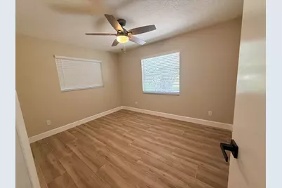 550 SW Natura Avenue, Deerfield Beach, FL 33441 - Photo 8