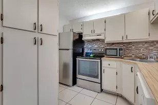 1112 Green Pine Blvd, West Palm Beach, FL 33409 - Photo 14