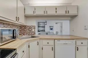 1112 Green Pine Blvd, West Palm Beach, FL 33409 - Photo 16