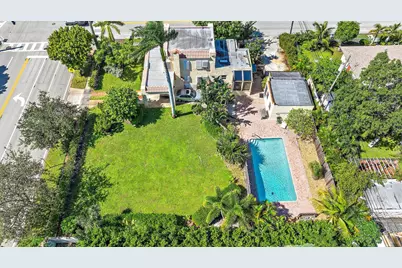 735 Forest Hill Boulevard, West Palm Beach, FL 33405 - Photo 2