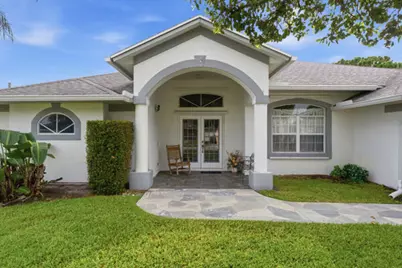 2201 SE Bowie Street, Port Saint Lucie, FL 34952 - Photo 2