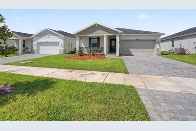 9049 Dahlia Circle, Port Saint Lucie, FL 34986 - Photo 4