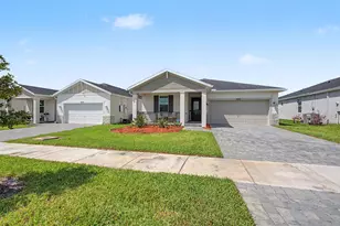 9049 Dahlia Cir, Port Saint Lucie, FL 34986 - Photo 4