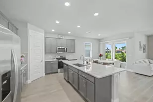 9049 Dahlia Cir, Port Saint Lucie, FL 34986 - Photo 8
