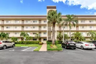 4735 Lucerne Lakes Blvd E, Lake Worth, FL 33467 - Photo 1