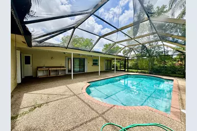 2022 NW 112th Avenue, Coral Springs, FL 33071 - Photo 2