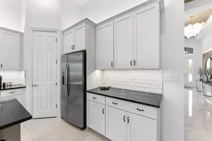 11813 Fortress Run, Parkland, FL 33076 - Photo 8