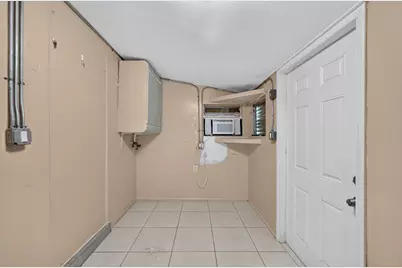 646 NE 38th Street, Oakland Park, FL 33334 - Photo 16