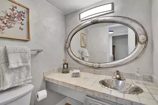 670 Kensington Pl, Wilton Manors, FL 33305 - Photo 10