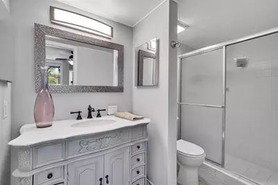 670 Kensington Place, Wilton Manors, FL 33305 - Photo 14