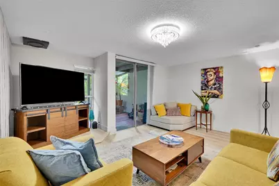670 Kensington Place, Wilton Manors, FL 33305 - Photo 8