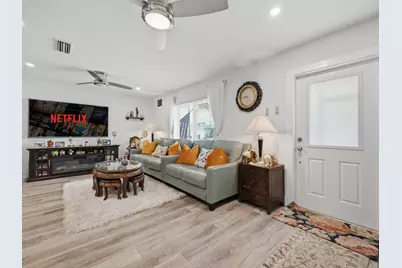 1545 NW 70th Lane, Margate, FL 33063 - Photo 8