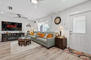 1545 NW 70th Ln, Margate, FL 33063 - Photo 8