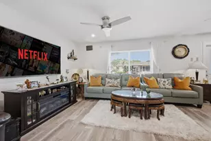 1545 NW 70th Ln, Margate, FL 33063 - Photo 10