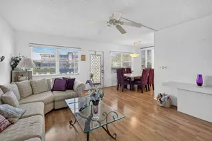 211 Richmond A, Deerfield Beach, FL 33442 - Photo 6