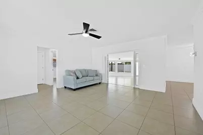 580 SE 5th Street, Pompano Beach, FL 33060 - Photo 6