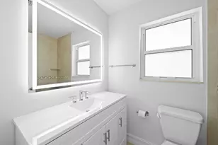 580 SE 5th St, Pompano Beach, FL 33060 - Photo 14