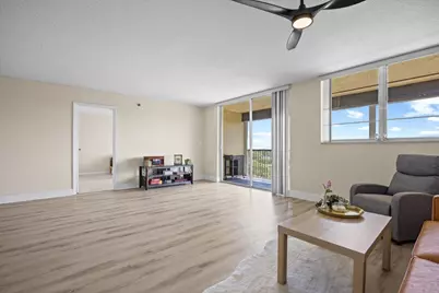 3100 W Rolling Hills Circle #707, Davie, FL 33328 - Photo 6