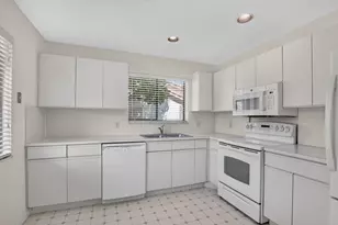 5751 Coach House Cir, Boca Raton, FL 33486 - Photo 8