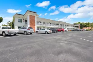 10000 Meridian Way N, Palm Beach Gardens, FL 33410 - Photo 2