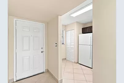 9938 Nob Hill Lane #9938, Sunrise, FL 33351 - Photo 4