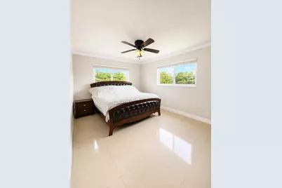 157 Lake Anne Drive, West Palm Beach, FL 33411 - Photo 6