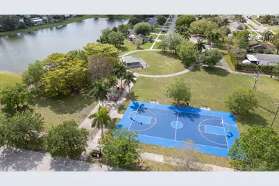 1240 Grandview Circle, Royal Palm Beach, FL 33411 - Photo 32