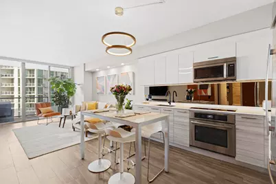 1300 Brickell Bay #2105, Miami, FL 33131 - Photo 4