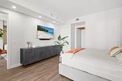 1300 Brickell Bay #2105, Miami, FL 33131 - Photo 18