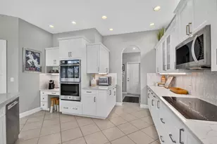 2279 Ridgewood Cir, Royal Palm Beach, FL 33411 - Photo 34